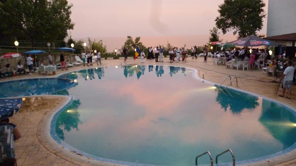 Ahilea Hotel - Free Pool Access Balçık Dış mekan fotoğraf