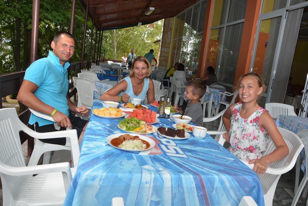 Ahilea Hotel - Free Pool Access Balçık Dış mekan fotoğraf