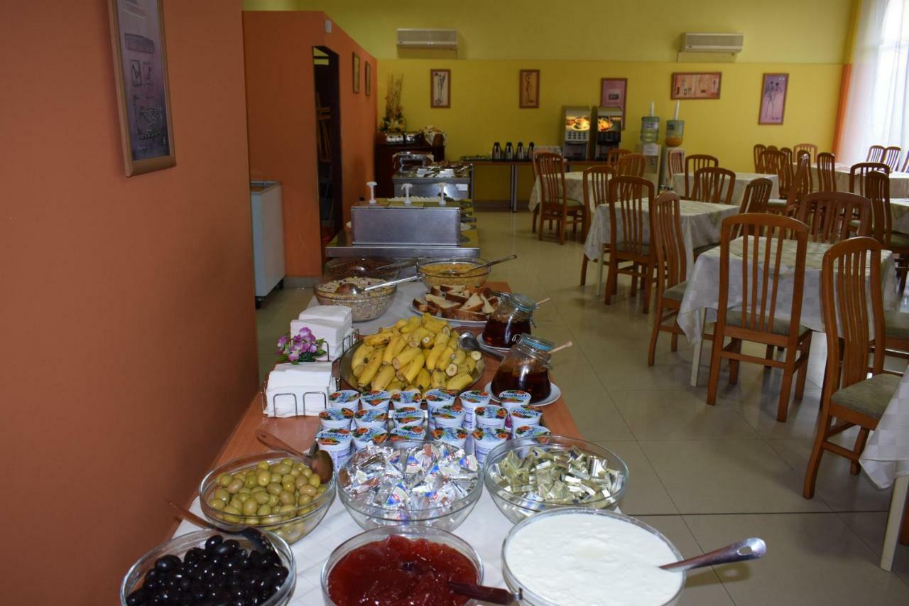 Ahilea Hotel - Free Pool Access Balçık Dış mekan fotoğraf