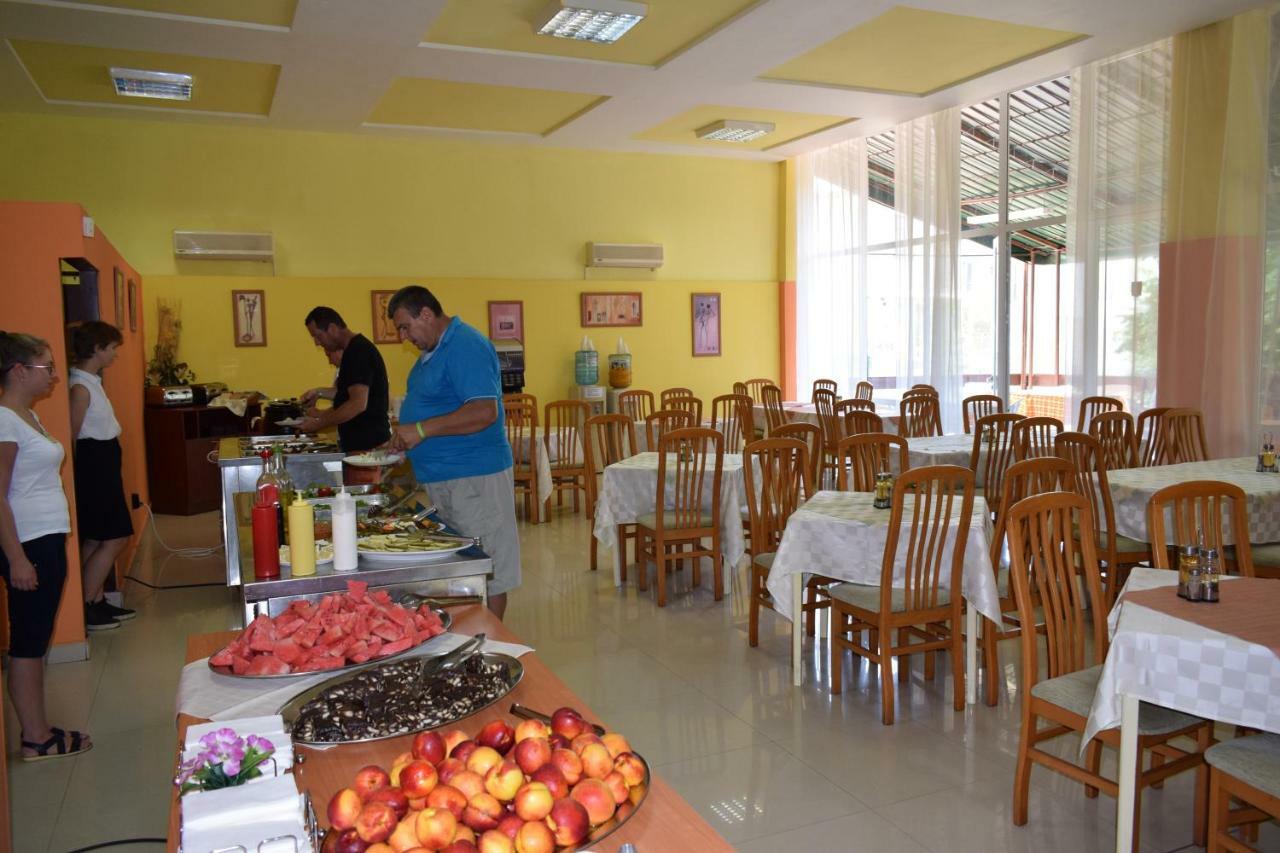 Ahilea Hotel - Free Pool Access Balçık Dış mekan fotoğraf
