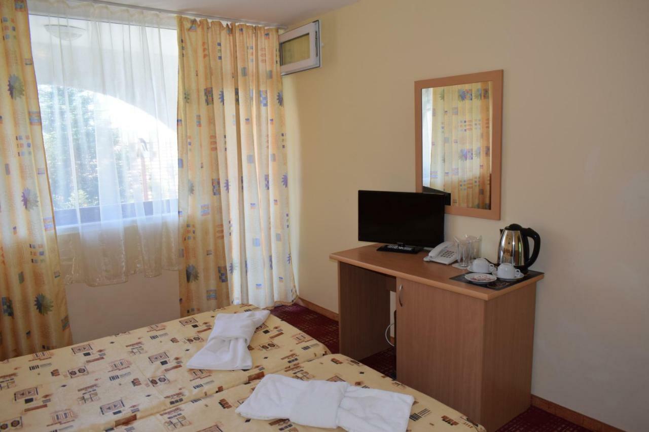 Ahilea Hotel - Free Pool Access Balçık Dış mekan fotoğraf